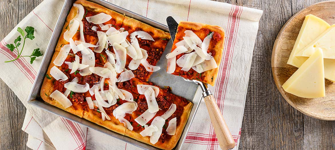 Pizza rossa con Provolone Valpadana e ‘Nduja